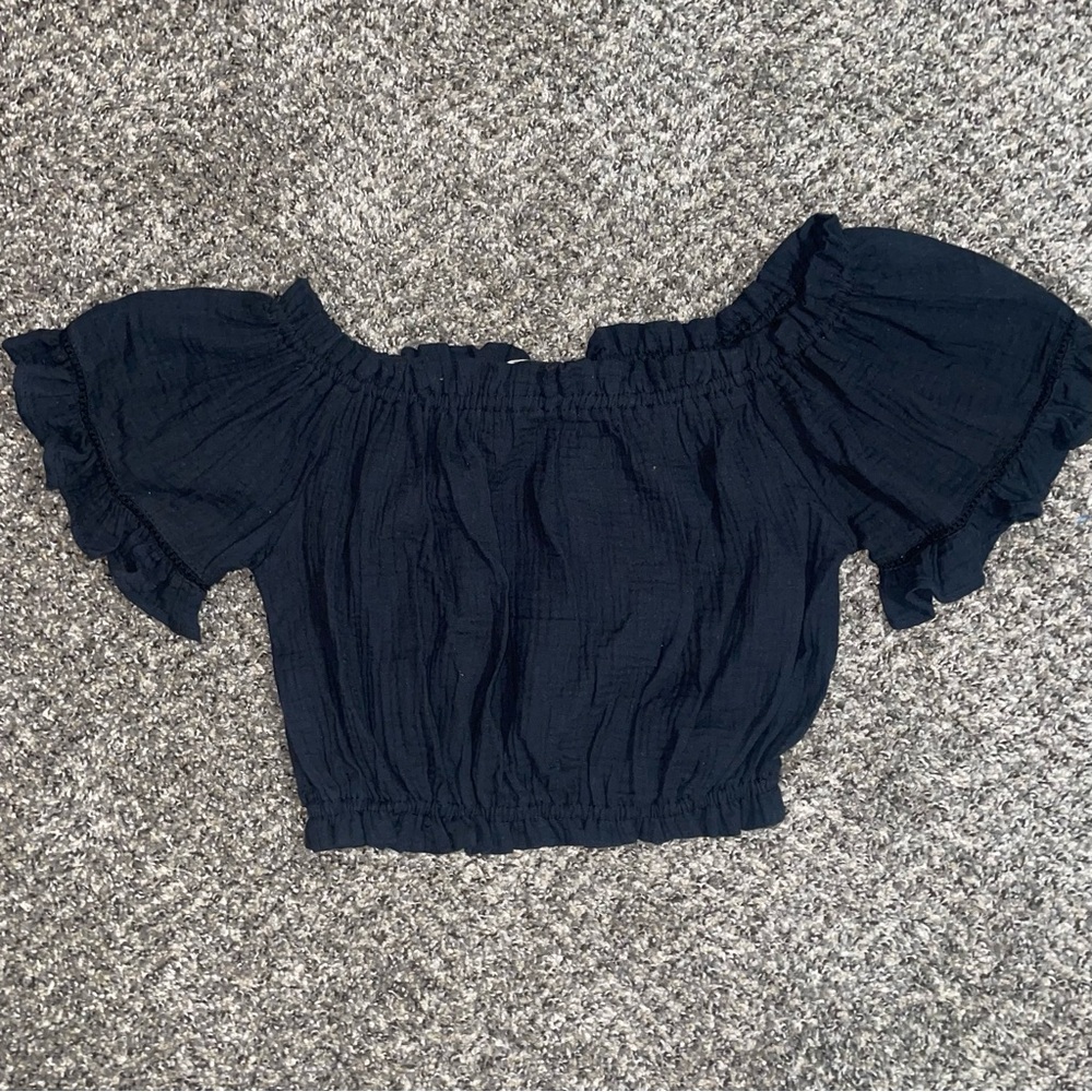 NWOT Ocean Drive Black Off-Shoulder Crop Top Size Juniors Medium